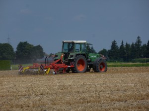 Traktor auf dem Feld